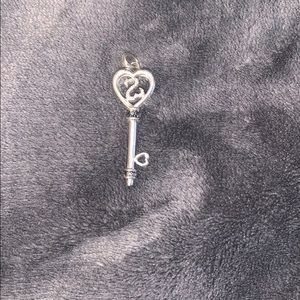 Kay jewelers open heart pendant